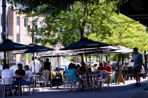 Dining near the waterfront of Portland, OR Dining near the waterfront of Portland, OR